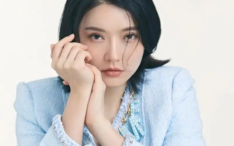 吾是青年 庄心妍,青春不待,时光难再续,圆梦年华,追寻梦想