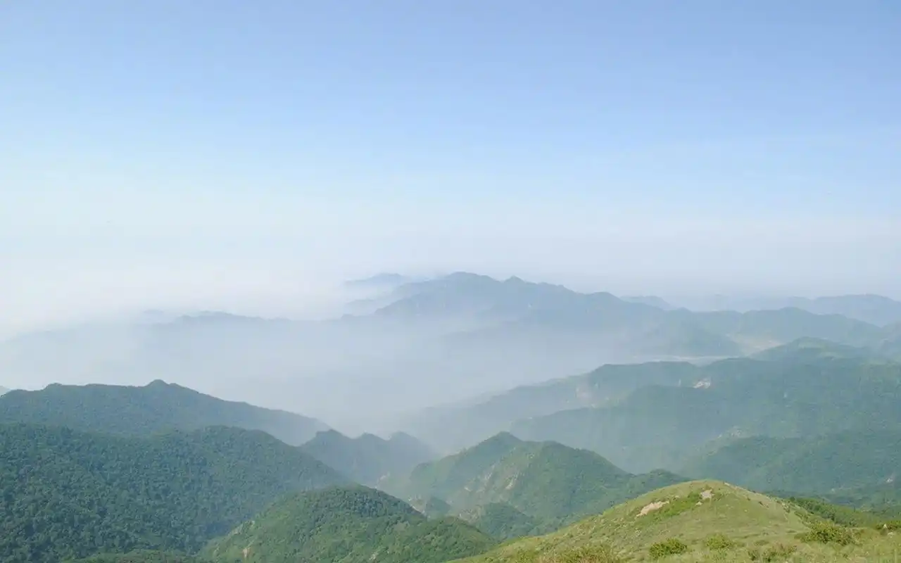 大自然唯美山峰景色图片桌面壁纸