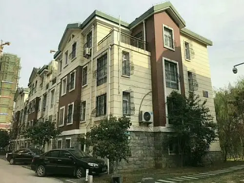 急售东方景苑127平米3室2厅2卫126万元