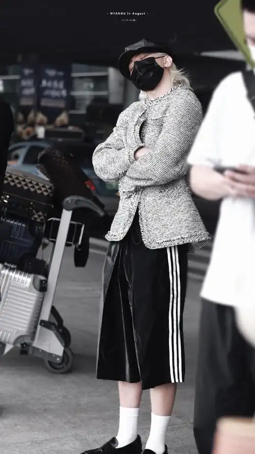 7615美图  秒速16pics脚很痛秒速  enamored迷恋·蔡徐坤迷恋