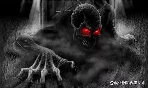 望向周围,一片寂静,只有月光洒在大地上,映照着神秘而诡异的景象.