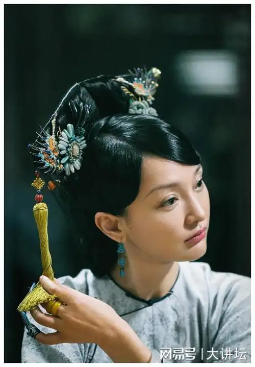 周迅实名吐槽如懿传大量侮辱词汇惹怒网友怼把心疼