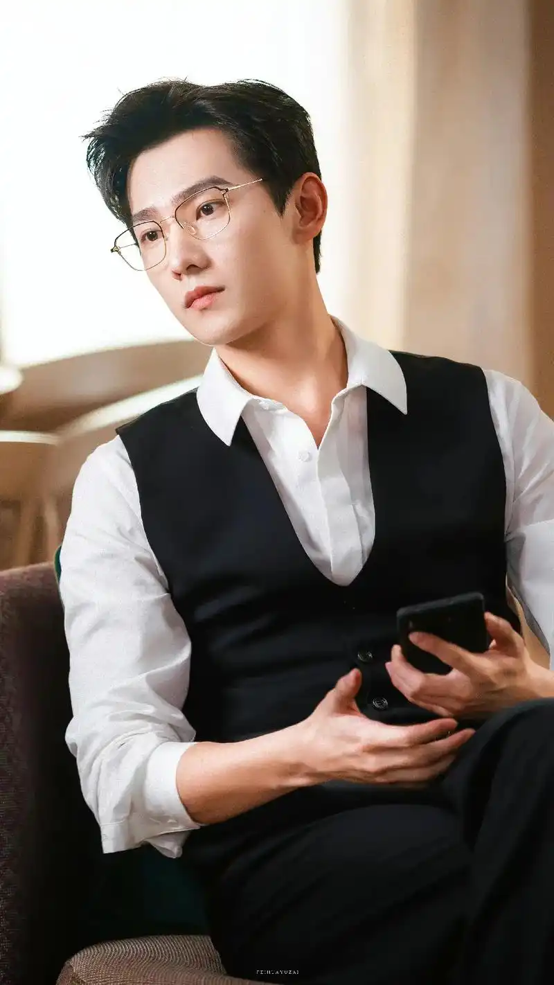 感谢去年的夏天#杨洋 给我们带来的于途,向中国航天人致敬.# - 抖音