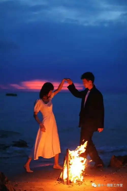 情侣的108般撒狗粮姿势拍到爽