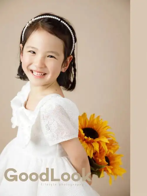 四岁宝宝明媚阳光我心向阳