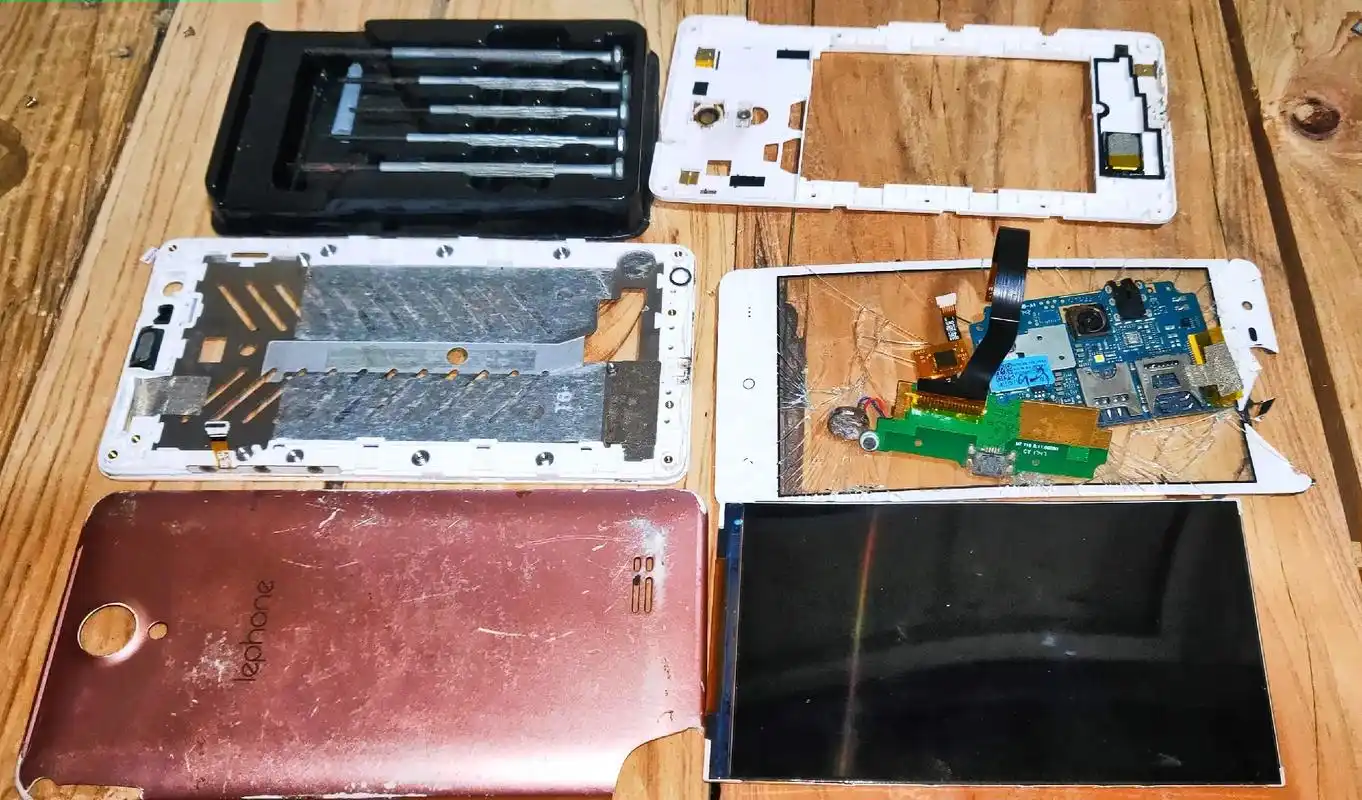 新拆一台国产百立丰lephone t25.可拆卸电池,搭载联 - 抖音