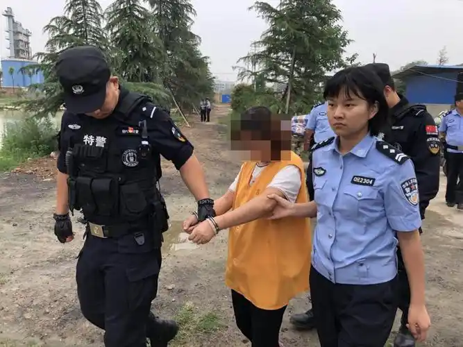 秦汉交巡警大队圆满完成犯罪嫌疑人指认现场押解任务