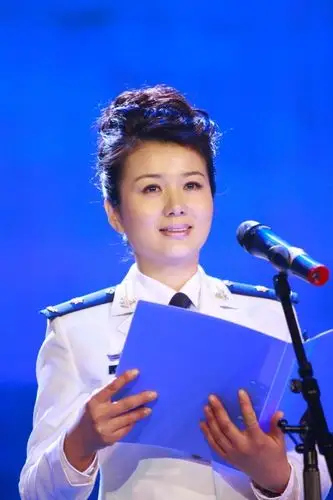 p>郑卫莉,5月23日出生于湖北省武汉市江汉区,中国内地女演员,毕业于