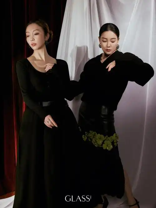 编辑:@mengshii_造型:莉香nini妆发:jake zhan制片:黄楚越造型助理:龙