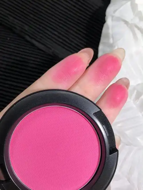 66的mac腮红你能想到一整个纯纯火龙果色