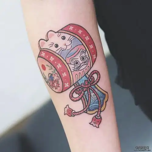 手臂日式彩色福锤纹身图案