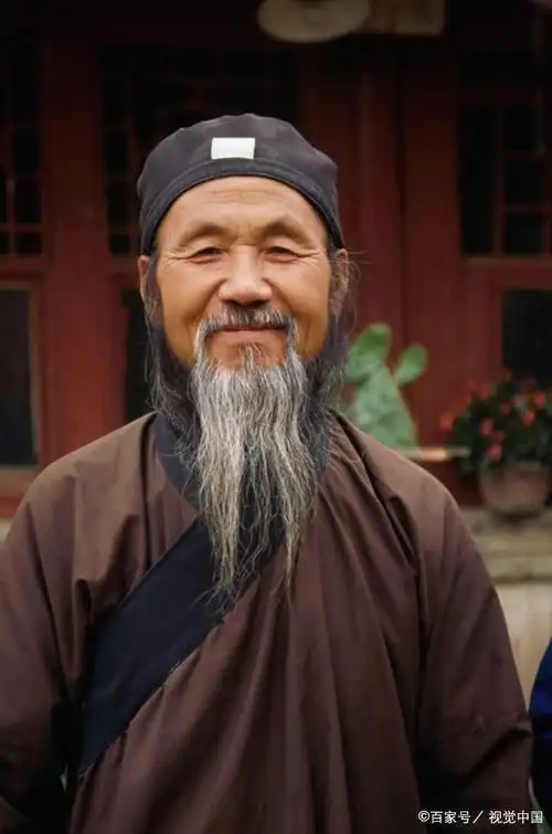 假如相亲对象是道士你会去吗?道士和护士都夜班,为何道士更难?