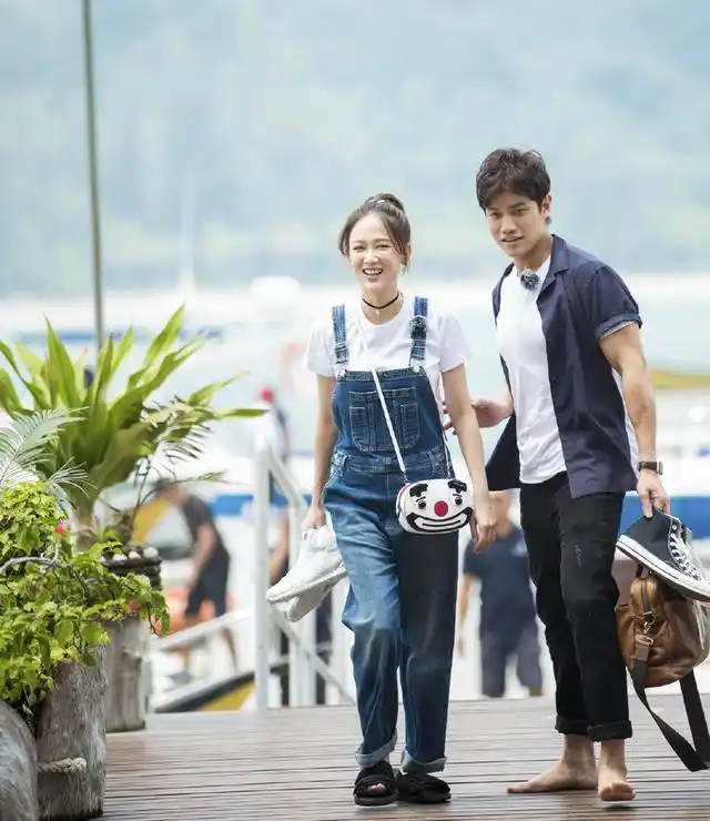 艾伦澄清点赞传闻陈乔恩力挺!40岁偶像剧女王爱情悬疑剧反转了?