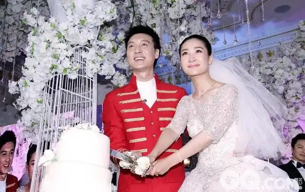 陶昕然浪漫大婚真情表白泪洒当场