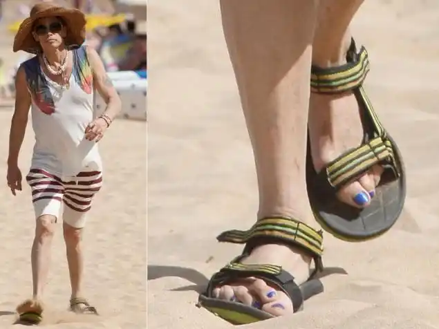 出席自己的同名香水活动之前,好歹也剪一下脚指甲吧!madonna