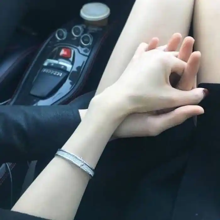 情侣牵手-堆糖,美好生活研究所