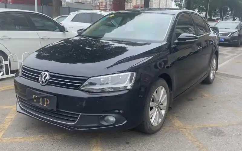 13年上牌的大众速腾1.