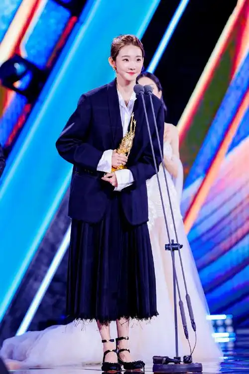 #张艺凡年度新锐演员##2024电影频道m榜荣誉名单#