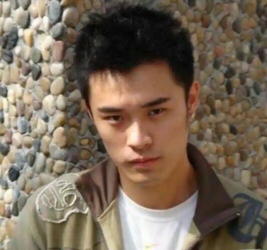 你以为蔡徐坤够帅?陈赫,沈腾年轻的时候能甩他一条街