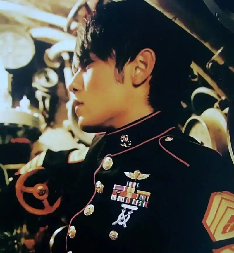 周杰伦头像壁纸分享 浅发一下帅伦