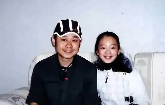 刀郎前妻生下女儿40天便跑路如今见刀郎功成名就她突然找上门