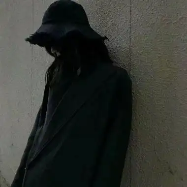 高冷黑白戴帽头像女霸气的戴帽子女生头像