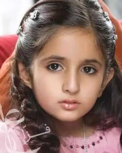 众所周知,阿拉伯国家的女性地位是比较低的,萨拉玛虽然贵为公主也不能