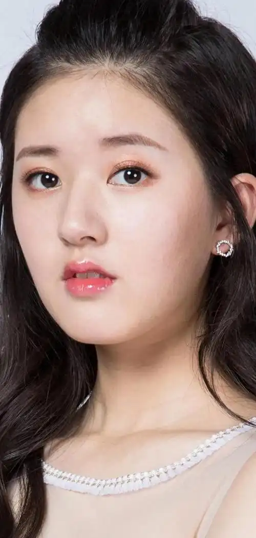 赵露思高清写真8_网易订阅