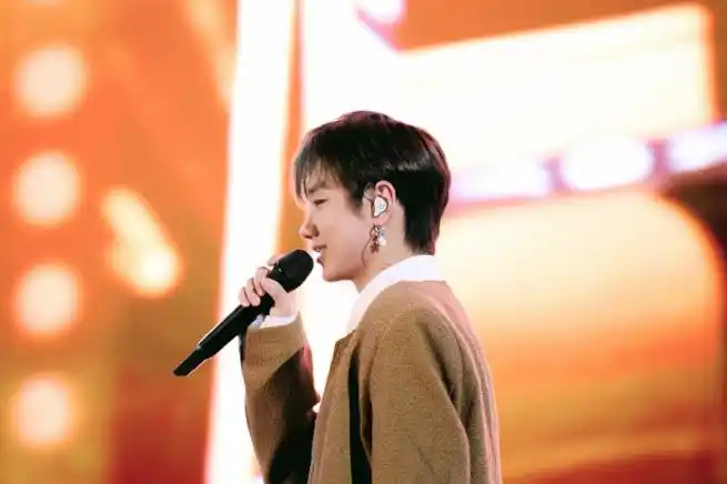 汪苏泷超话#泉州何以青春演唱会#"现场的演出可能会面临很多的状况"