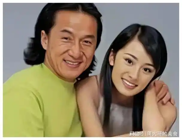 总之,这张17岁的杨幂与49岁的成龙亲密搂抱的合照不仅勾起了人们对