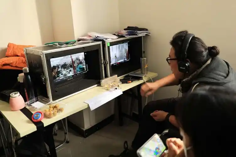 剧组在诗之欧公司拍戏纪实