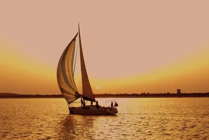 简约现代北欧装饰画自然风光一帆风顺海景沙滩喷绘绘画油画