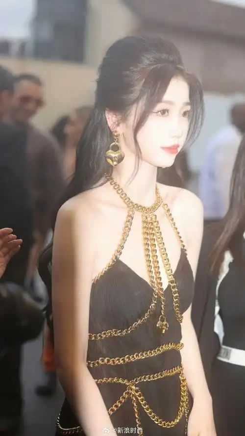 虞书欣生图##虞书欣米兰时装周