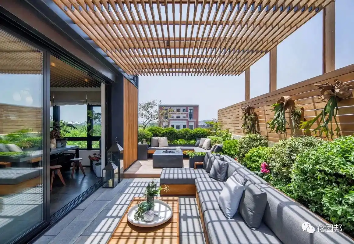 当有一套带小花园的别墅park1287