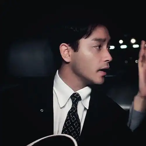 张国荣的侧脸真的太好看了!