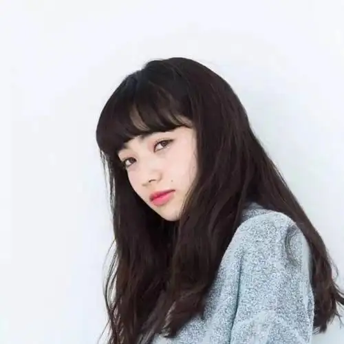 2021流行的是这5款刘海,显发量还巨显脸小!