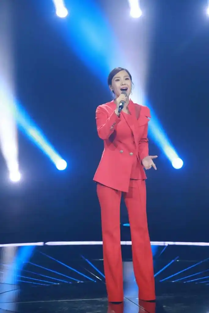 著名女高音歌星云朵最新羌语版歌曲《云归》上线