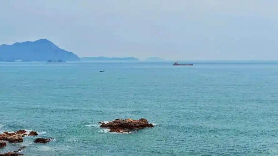 2021五一旅游最美海滩东西涌