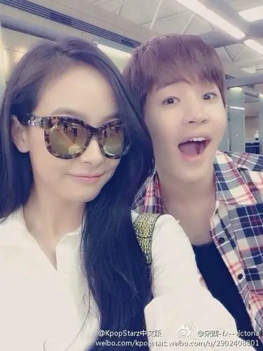 exo打歌舞台宋茜和吴亦凡互动综艺节目和exo张艺兴互动傻冒汤演唱会给