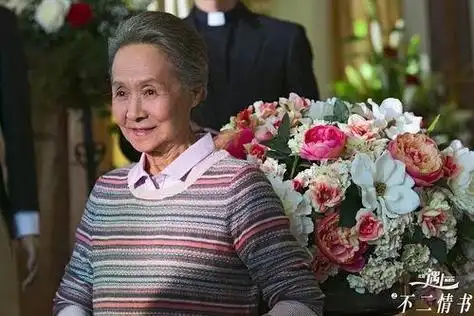 回顾7位奶奶专业户年轻时貌美个个视后级别85岁也很优雅