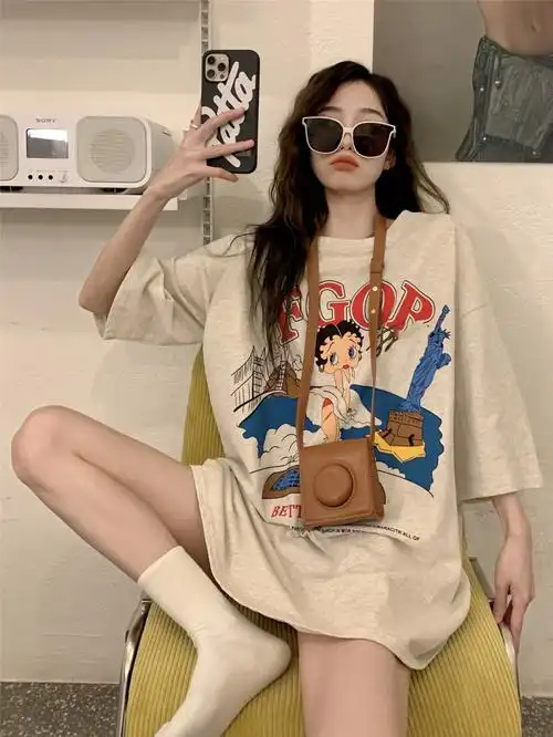 复古女生头像图片