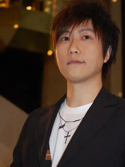 p>陈信宏(阿信),1975年12月6日出生于台湾省台北市北投区,祖籍福建省