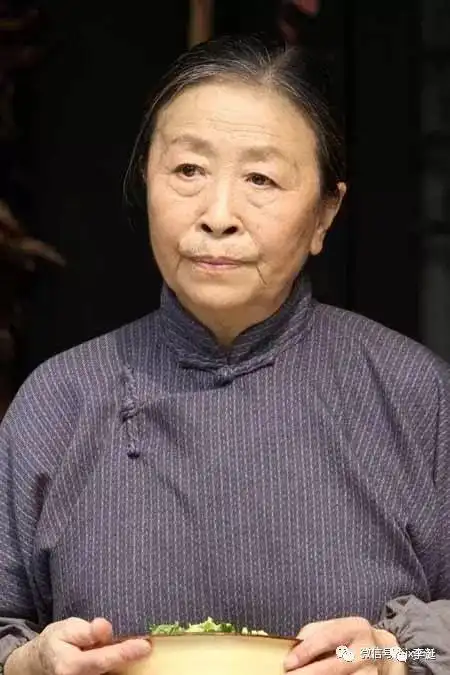 都是她的经典之作,因此她被称为演艺界演技最好的老太太,一个最接地气