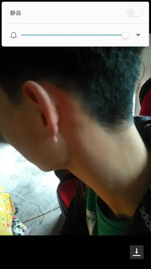 我耳朵后面长了一个疙瘩,今天才发现,请问这是怎么回事?