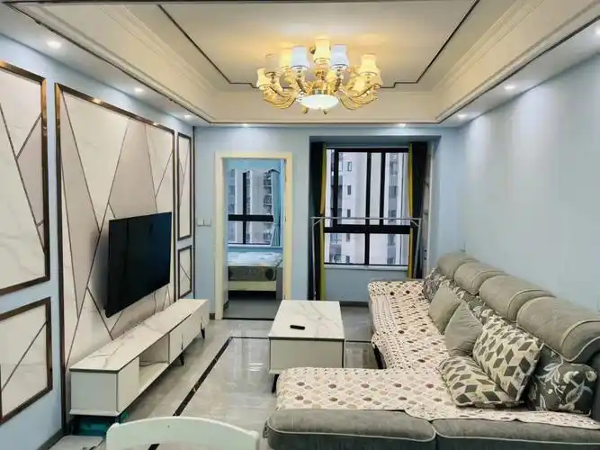 精装三室一厅月付巴南万达学堂湾轻轨旁