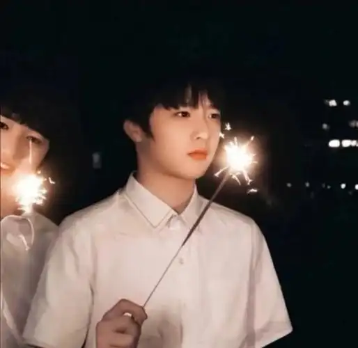 来更新一组文轩情头