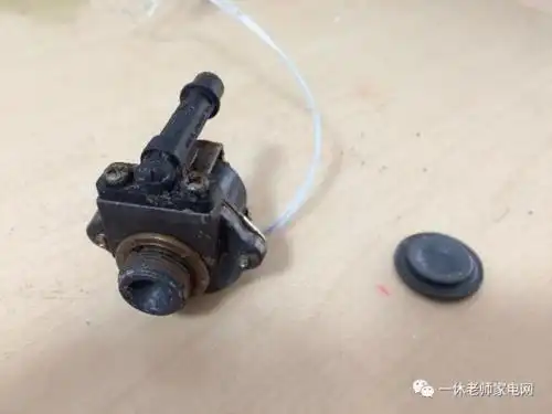 福库电饭煲电磁阀更换全过程全彩图