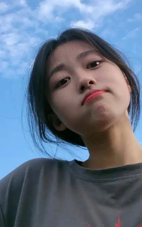 任万万超清壁纸手机无水印任万万壁纸高清照片竖屏2021