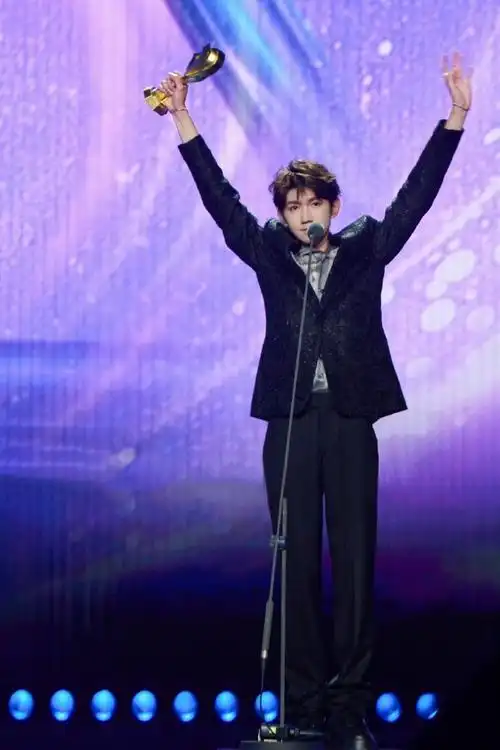 王源tmea粉丝应援##王源tmea绿海