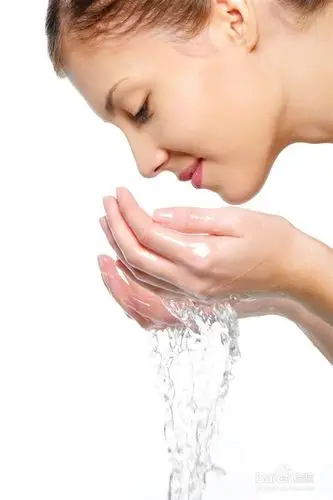 如何正确清洁皮肤?